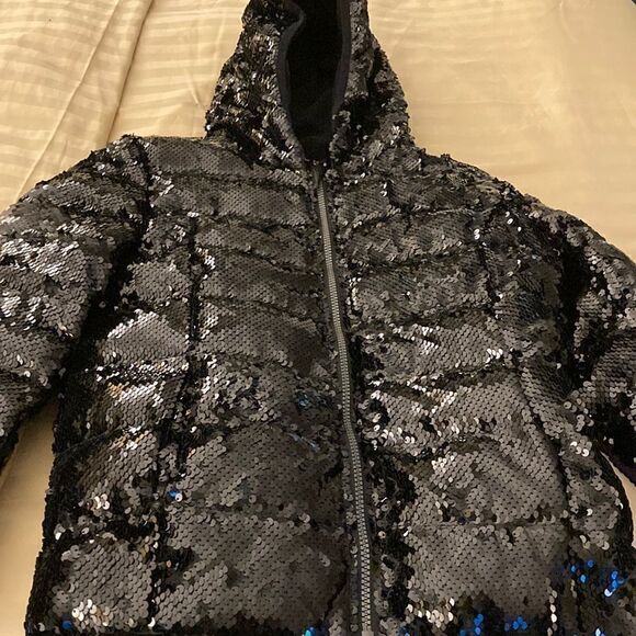 Derhy Kids Sequin Puffer Jacket with Hood in Black. Size 10-12. - Picture 1 of 8